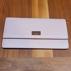 Kate Spade ♠️ Pebbled Leather Wallet